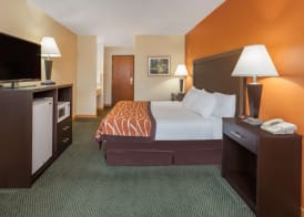 Baymont by Wyndham Midland 5
