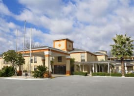 Hotel Kinder Express Near Coushatta Resort 5
