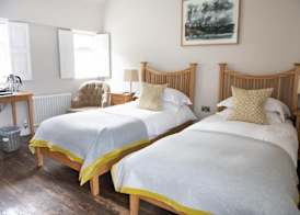 Wheelwrights Arms Country Inn & Pub 3