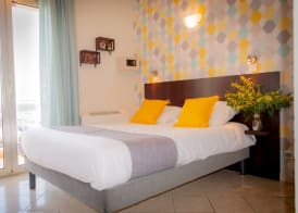 Hotel et Appartements Reine D'Azur 3