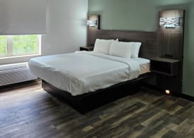 Quality Inn & Suites Columbia Harbison 5