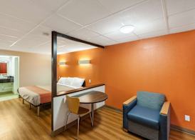 Motel 6 Fort Worth, Tx - Stockyards 4