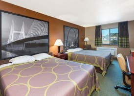 Super 8 by Wyndham Poplar Bluff Missouri 3