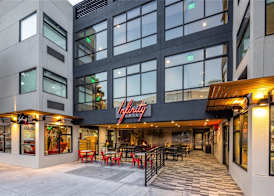 Infinity Hotel San Francisco, Tapestry Collection by Hilton 5