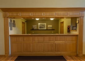 Country Inn & Suites by Radisson, Milwaukee Airport, WI 5
