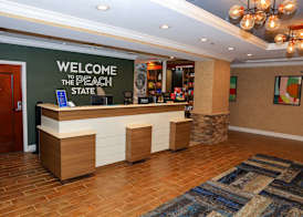 Hampton Inn Atlanta-Canton 4