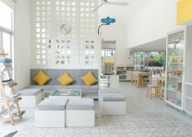 Recenta Suite Phuket Suanluang 2