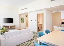 Holiday Inn & Suites DUBAI SCIENCE PARK by IHG 5