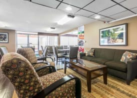 Quality Inn & Suites Horse Cave - Cave City 2