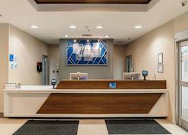 Holiday Inn Express & Suites RALEIGH SW NC STATE by IHG 2