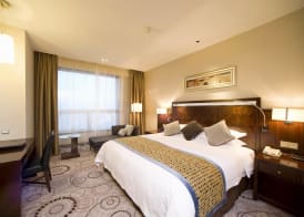 Grand Soluxe Zhongyou Hotel 5