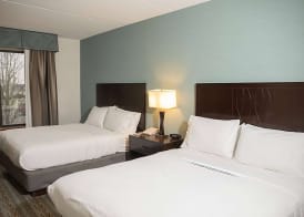 Wyndham Garden Erie 3
