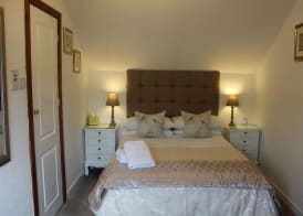 Hillview Guest House 3