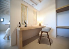 Myconian Crown Suites by Mr and Mrs White 4