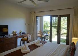 Yoma Hotel, Pai 5