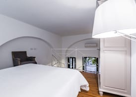 Ferrini Home - Piazza Trento 5
