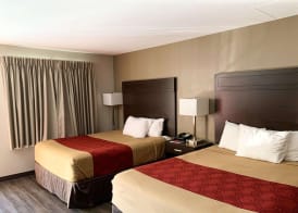 Econo Lodge Portland Downtown 3
