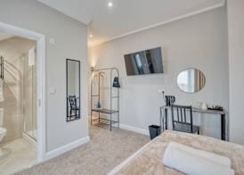 The Stuart Hotel 3