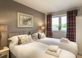 The Penthouse @ Carus Green 3