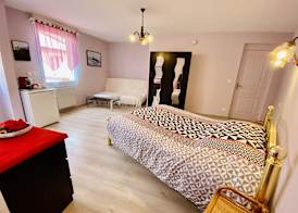 Reims Sherpa Guest House 5