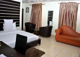 De Rigg Place - Alaka Estate, Surulere 5