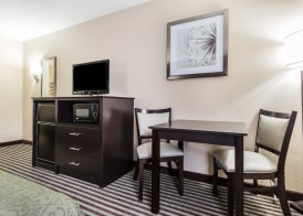 Quality Inn Mount Vernon, IL 4