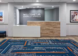Hampton Inn & Suites Charlottesville-At The University 5