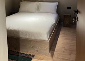 Faces & Places Boutique Hotel 3