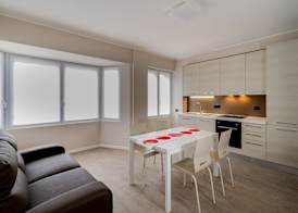 Lake Como Apartments 4