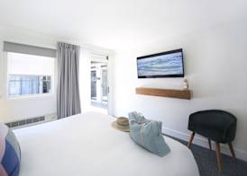 Bellanca Hotel 4