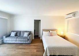 Tiana Beach Inn 5