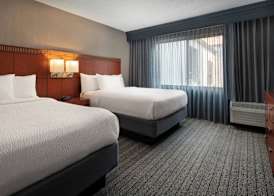 Courtyard by Marriott Fresno 5