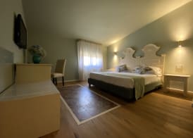 Hotel Foresteria Baglio Della Luna 5