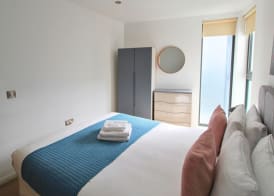 Tooley Street Apartments by Viridian Apartments 4