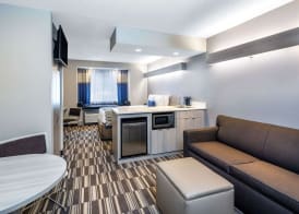 Microtel Inn & Suites by Wyndham Atlanta Buckhead Area 5