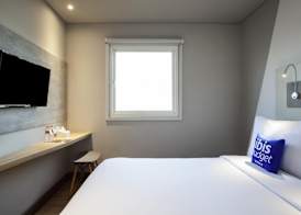 ibis budget Surabaya Diponegoro 4