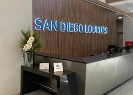 Wafeh Flats em San Diego Lourdes 2