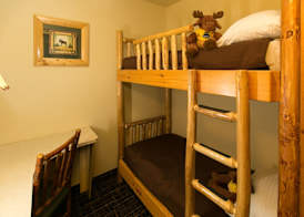 Tundra Lodge 5