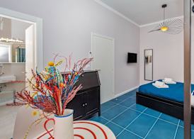 Cap Rooms 5
