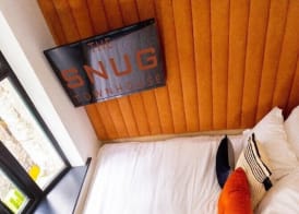 The Snug Townhouse 5