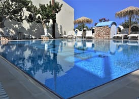 Artemis Santorini 4