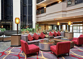 Embassy Suites by Hilton Dulles Airport 4