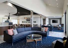 Courtyard by Marriott Phoenix Airport 2