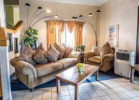 Econo Lodge Denver International Airport 4