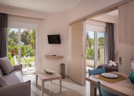 Mear Luxury Holiday Homes - Cretan Sunny Gems 4