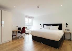 PREMIER SUITES Edinburgh Fountain Court 4