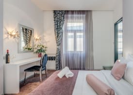 Starlight Luxury Rooms 3