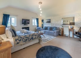 Canaston Oaks 4