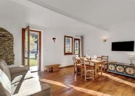 Garden Home 4