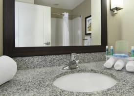Holiday Inn Express & Suites COLORADO SPRINGS-FIRST & MAIN by IHG 2